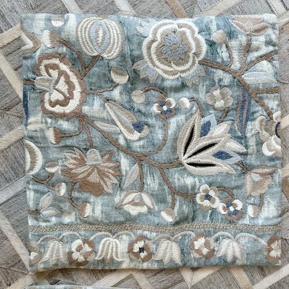 Pottery Barn Sonya Embroidered Pillow (18 x 18) pillow cover - Picture 3 of 4